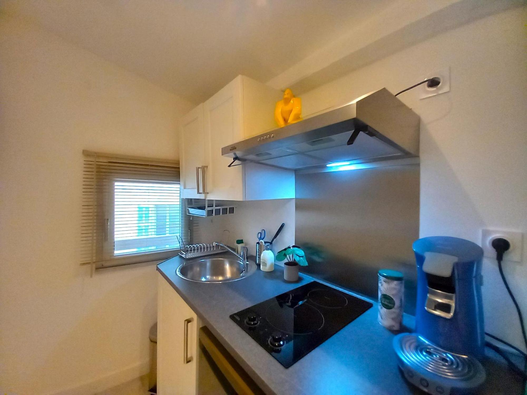 #3 Studio # Place Charmante Тулон Экстерьер фото
